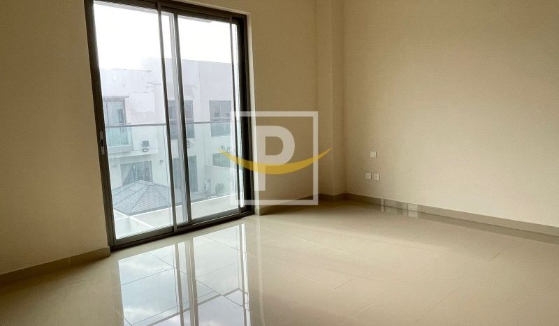 Townhouse in Muwaileh, Sharjah, UAE 3 bedrooms, 213.7m2