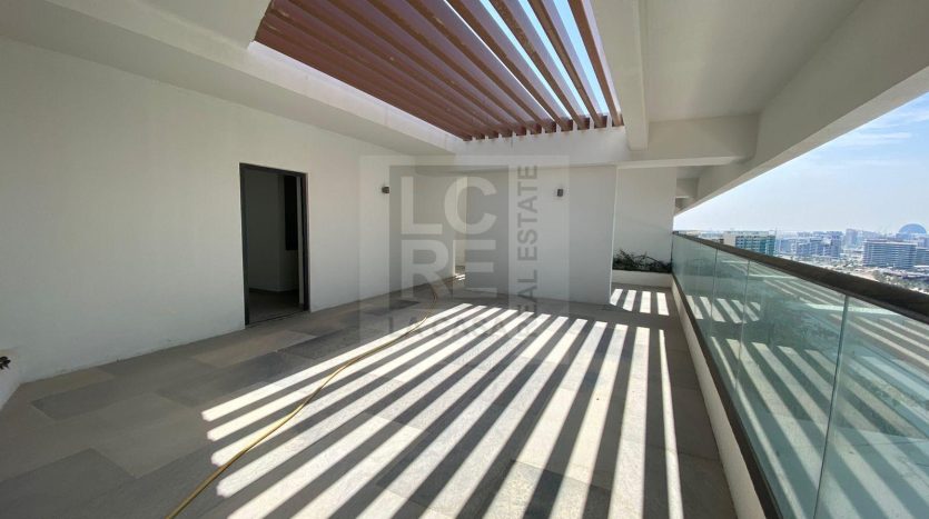 Duplex in Al Raha Beach, Abu Dhabi, UAE 3 bedrooms, 260.1m2