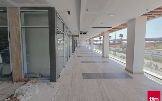 Shop in Al Jaddaf, Dubai, UAE 155.8m2