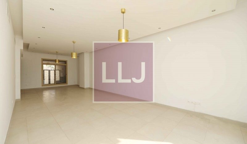 Villa in Abu Dhabi, UAE 5 bedrooms, 594.6m2