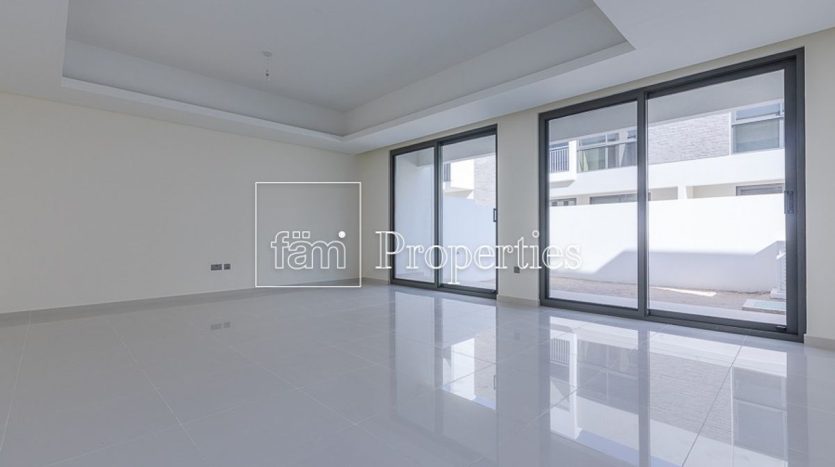 Townhouse in Dubai, UAE 4 bedrooms, 175.2m2