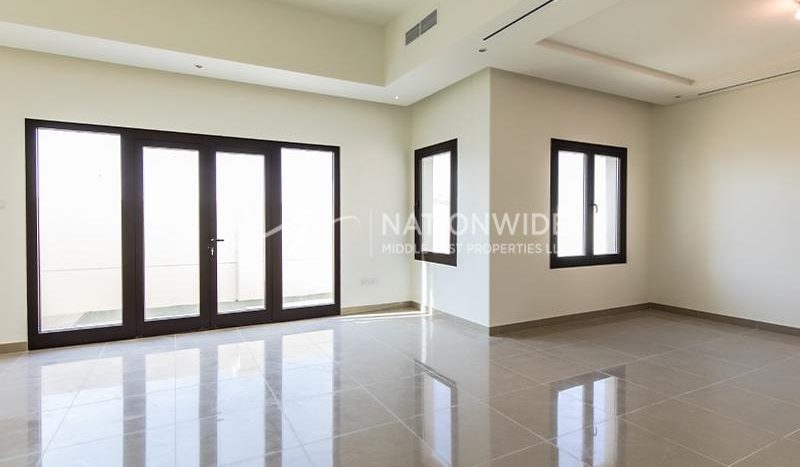 Villa in Abu Dhabi, UAE 4 bedrooms, 364.1m2