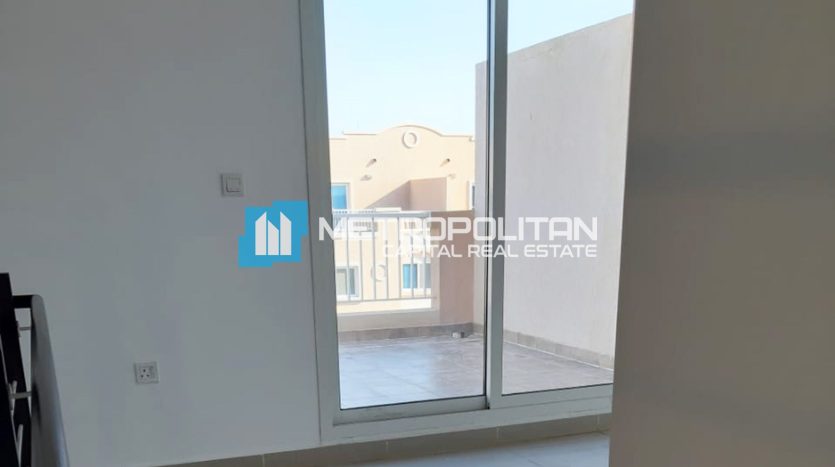 Villa in Al Reef, Abu Dhabi, UAE 3 bedrooms, 174.1m2