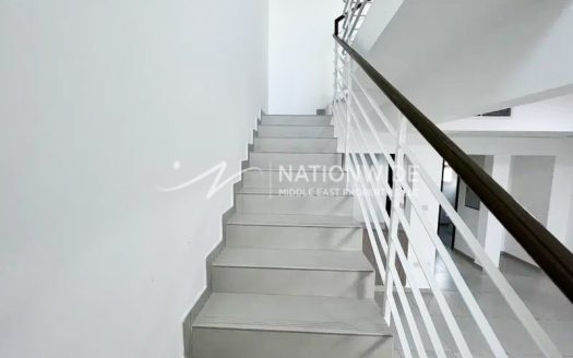 Townhouse in Al Ghadeer, Abu Dhabi, UAE 2 bedrooms, 184.9m2