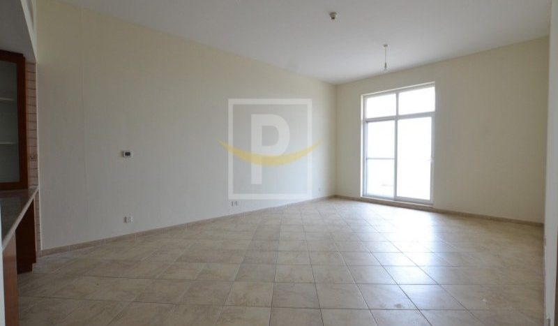 Apartment in Motor City, Dubai, UAE 3 bedrooms, 305.8m2