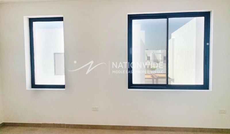 Apartment in Al Ghadeer, Abu Dhabi, UAE 2 bedrooms, 84.8m2