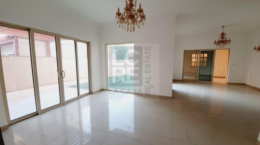 Townhouse in Al Raha Gardens, Abu Dhabi, UAE 4 bedrooms, 399.5m2