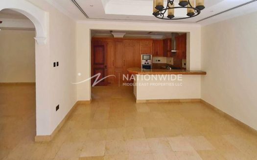 Villa on Saadiyat Island, Abu Dhabi, UAE 4 bedrooms, 482.3m2