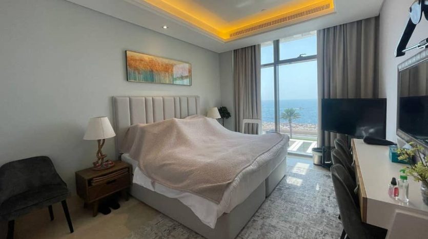 Apartment in Palm Jumeirah, Dubai, UAE 2 bedrooms, 128.95m2