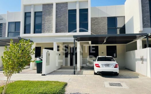 Villa in Dubai, UAE 4 bedrooms, 174.7m2