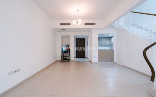 Townhouse in Al Ghadeer, Abu Dhabi, UAE 2 bedrooms, 120.9m2