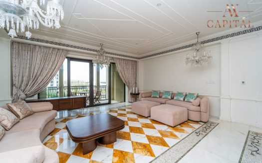 Apartment in Culture Village, Dubai, UAE 3 bedrooms, 207.9m2