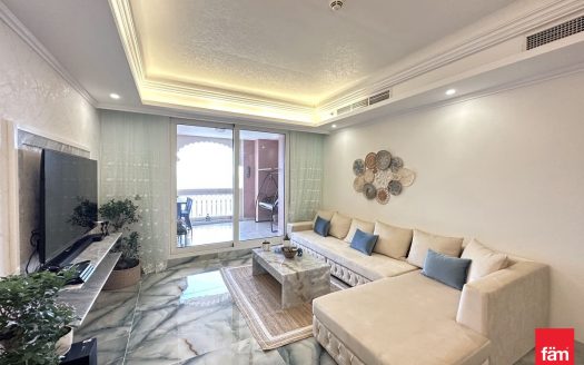 Apartment in Palm Jumeirah, Dubai, UAE 2 bedrooms, 168.9m2