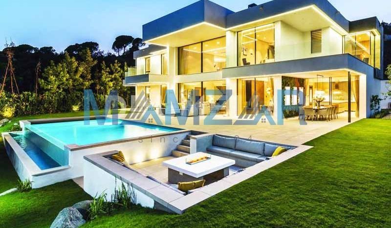 Villa in Al Mushrif, Abu Dhabi, UAE 10 bedrooms, 650.3m2