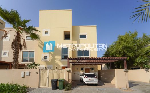 Townhouse in Al Raha Gardens, Abu Dhabi, UAE 4 bedrooms, 240.2m2