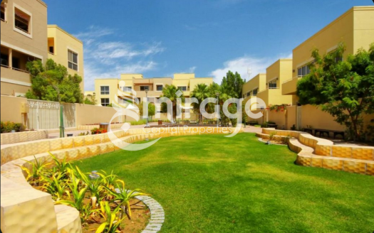 Villa in Al Raha Gardens, Abu Dhabi, UAE 4 bedrooms, 403.1m2