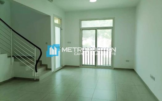 Townhouse in Al Ghadeer, Abu Dhabi, UAE 2 bedrooms, 115.9m2