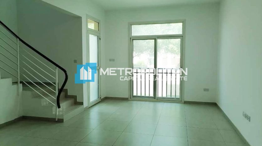 Townhouse in Al Ghadeer, Abu Dhabi, UAE 2 bedrooms, 115.9m2