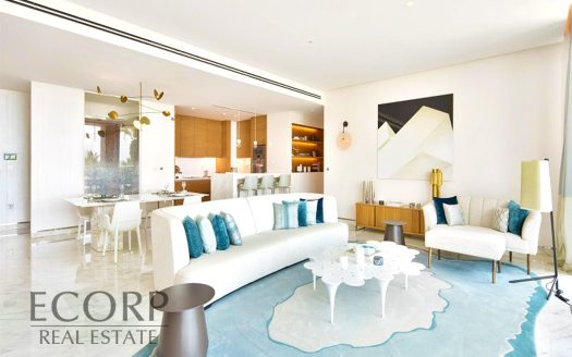 Apartment in Palm Jumeirah, Dubai, UAE 2 bedrooms, 190.4m2