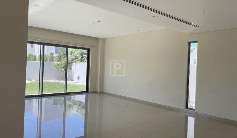 Villa in Muwaileh, Sharjah, UAE 4 bedrooms, 464.5m2