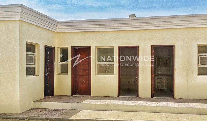 Commercial villa in Mohamed Bin Zayed City, Abu Dhabi, UAE 6 bedrooms, 696.8m2