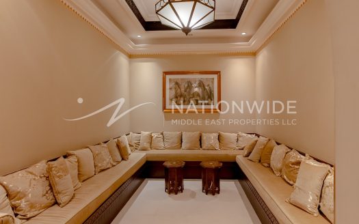 Apartment in Downtown Dubai (Downtown Burj Dubai), UAE 3 bedrooms, 200.2m2