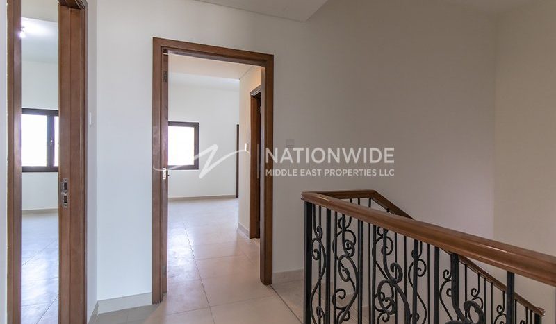 Villa in Abu Dhabi, UAE 3 bedrooms, 199.9m2