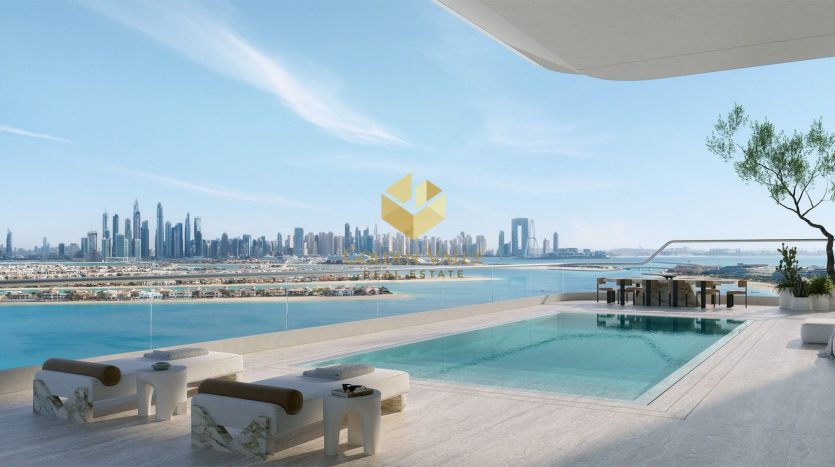 Apartment in Palm Jumeirah, Dubai, UAE 2 bedrooms, 323.9m2