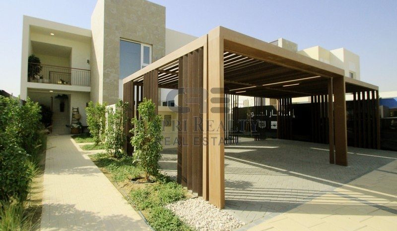 Apartment in Dubai, UAE 2 bedrooms, 167.2m2