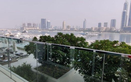 Apartment in Dubai Harbour, Dubai, UAE 2 bedrooms, 114.3m2