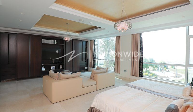 Villa in Marina Village, Abu Dhabi, UAE 5 bedrooms, 599.8m2