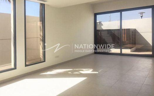 Townhouse in Abu Dhabi, UAE 5 bedrooms, 457.4m2