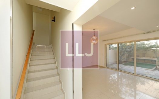 Townhouse in Al Raha Gardens, Abu Dhabi, UAE 3 bedrooms, 255m2