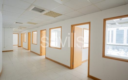 Office in Al Taawoun, Sharjah, UAE 223m2