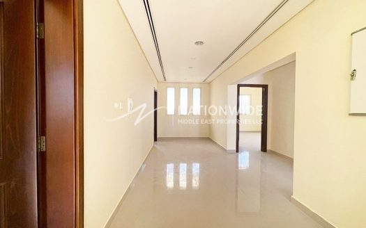 Villa in Baniyas, Abu Dhabi, UAE 4 bedrooms, 630.2m2