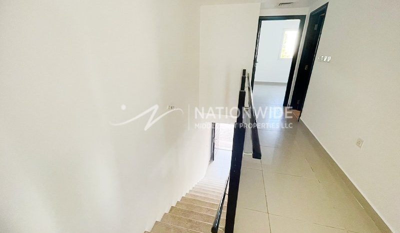 Villa in Abu Dhabi, UAE 4 bedrooms, 180.2m2