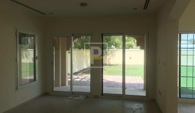 Villa in Jumeirah Village Triangle, Dubai, UAE 2 bedrooms, 655.1m2