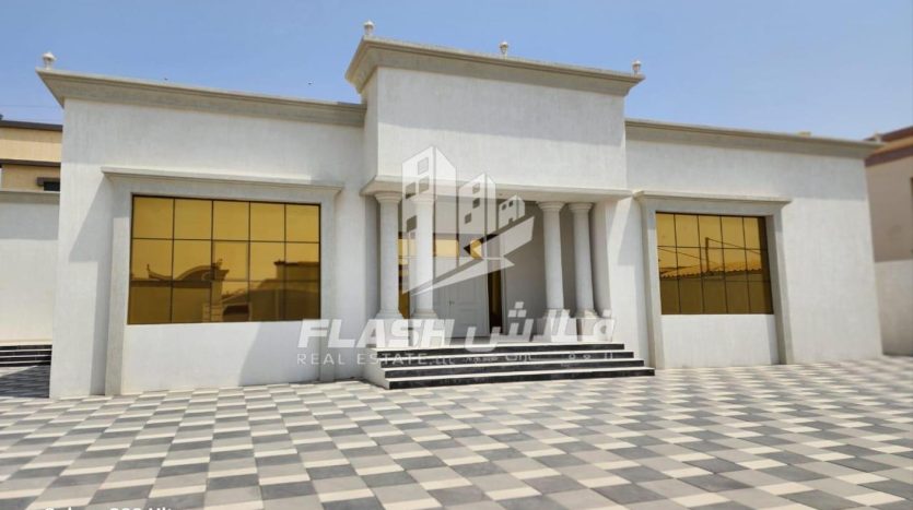 Villa in Al Dhait, Ras Al Khaimah, UAE 4 bedrooms, 418.1m2