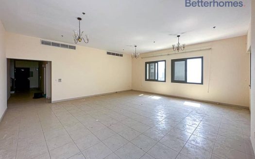 Apartment in Al Taawoun, Sharjah, UAE 3 bedrooms, 299.89m2