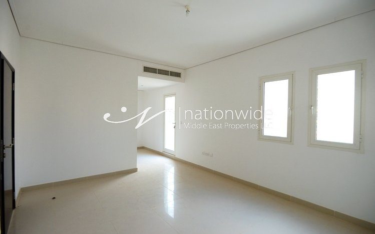 Villa in Abu Dhabi, UAE 4 bedrooms, 265.3m2