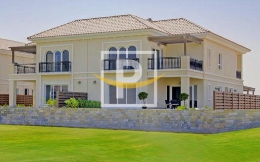 Villa in Dubai Land, Dubai, UAE 4 bedrooms, 464.5m2