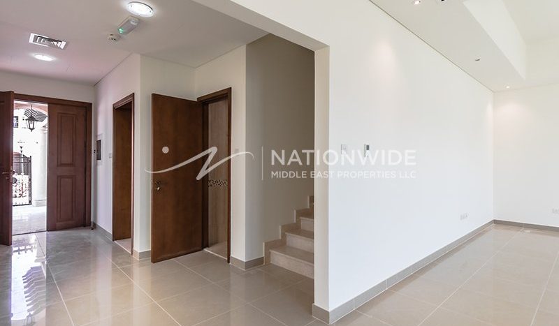 Villa in Abu Dhabi, UAE 3 bedrooms, 209m2