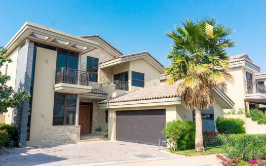 Villa in Jumeirah Golf Estates, Dubai, UAE 5 bedrooms, 478.82m2