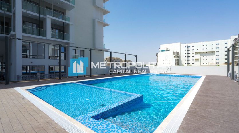 Apartment in Masdar City, Abu Dhabi, UAE 2 bedrooms, 107.4m2