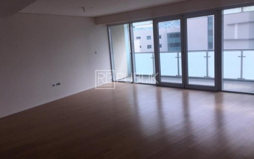 Apartment in Al Raha Beach, Abu Dhabi, UAE 4 bedrooms, 229.7m2