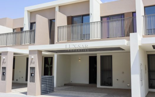 Townhouse in Tilal Al Ghaf, Dubai, UAE 3 bedrooms, 199.9m2