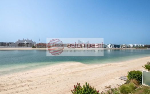 Villa in Palm Jumeirah, Dubai, UAE 5 rooms, 483.1m2