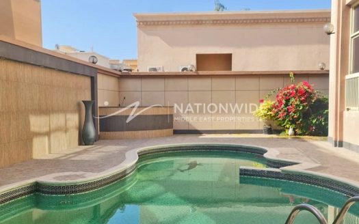 Villa in Al Nahyan Camp, Abu Dhabi, UAE 5 bedrooms, 464.5m2