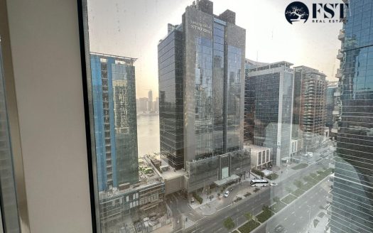 Commercial property in Business Bay, Dubai, UAE 1068.4m2