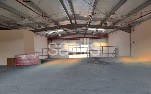 Warehouse in Al Sajaa, Sharjah, UAE 430m2